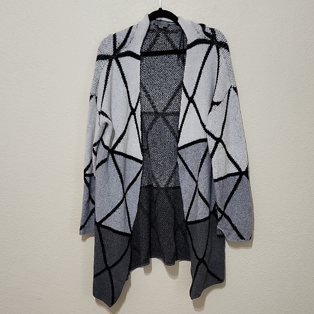 Joseph A Black and Gray Geometric Cardigan